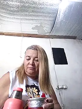 momismilf544 online show from 19, 4, 2026