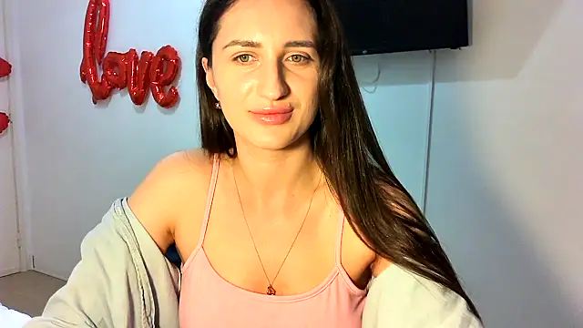 Snapshot of EveLuxe01 chatting on 3, 3, 2026 EveLuxe01 online show from 3, 3, 2026