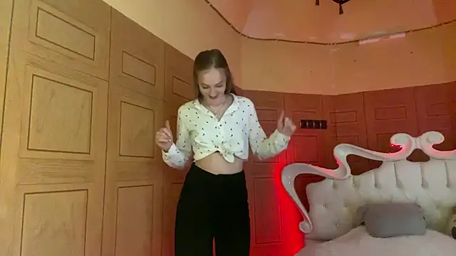 Anika Socutehe online show from 5, 3, 2026