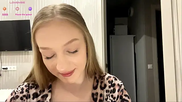 Snapshot of Anika_Socutehe chatting on 24, 5, 2026 Anika Socutehe online show from 24, 5, 2026