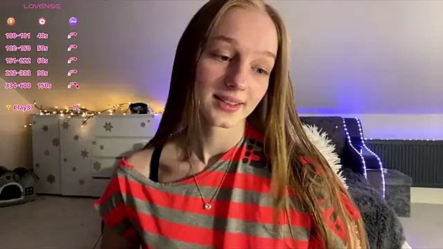 Snapshot of Anika_Socutehe chatting on 28, 6, 2026 Anika Socutehe online show from 28, 6, 2026