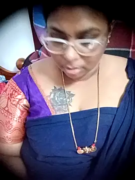 Snapshot of deepika-mallus chatting on 26, 4, 2026 deepika-mallus online show from 26, 4, 2026