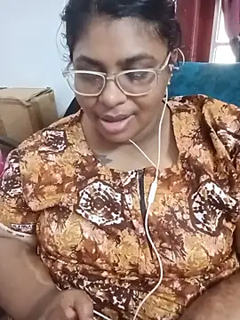 Snapshot of deepika-mallus chatting on 17, 5, 2026 deepika-mallus online show from 17, 5, 2026