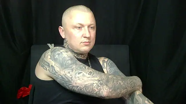 Snapshot of devilWithTats chatting on 15, 6, 2026 devilWithTats online show from 15, 6, 2026