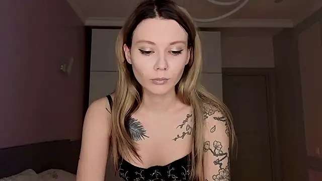 AliceTease online show from 20, 3, 2026