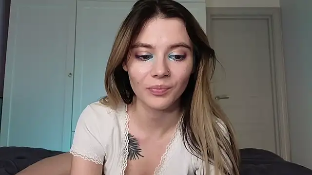 Snapshot of AliceTease chatting on 30, 5, 2026 AliceTease online show from 30, 5, 2026