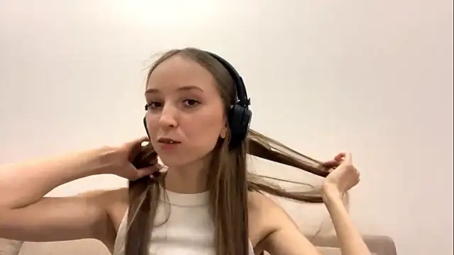 Snapshot of NovaXP chatting on 3, 3, 2026 NovaXP online show from 3, 3, 2026