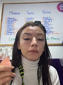   Nahomy online show from 9, 3, 2026