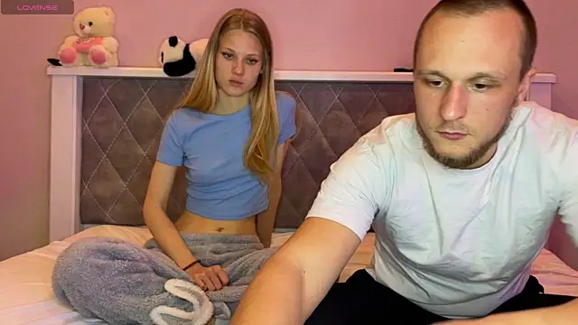 lion and kittyy online show from 9, 4, 2026