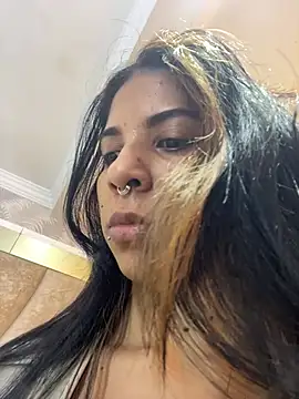 VioletaHills  online show from 9, 3, 2026