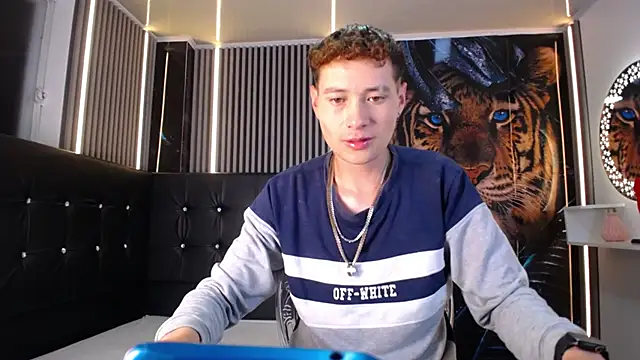 Snapshot of _Santi2 chatting on 4, 3, 2026 Santi2 online show from 4, 3, 2026