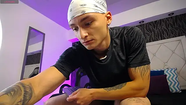 Snapshot of DIEGO_JONES chatting on 4, 3, 2026 DIEGO JONES online show from 4, 3, 2026