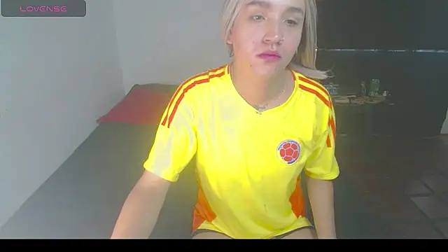 Snapshot of Kary_Blush chatting on 29, 4, 2026 Kary Blush online show from 29, 4, 2026