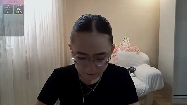 Snapshot of SolvedGlobe chatting on 30, 6, 2026 SolvedGlobe online show from 30, 6, 2026