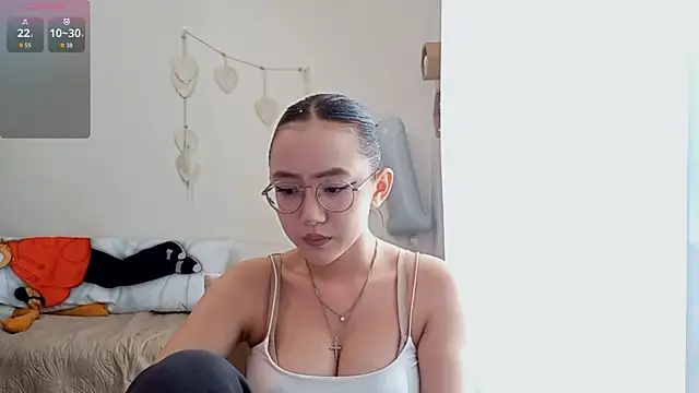 Snapshot of SolvedGlobe chatting on 15, 7, 2026 SolvedGlobe online show from 15, 7, 2026