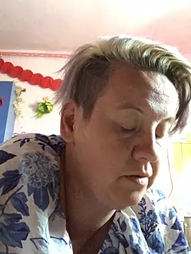 SofiaAmour online show from 5, 8, 2026