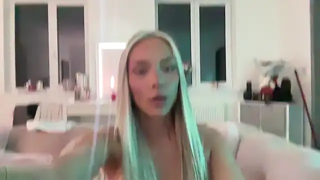 Naughtyblondex online show from 14, 5, 2026