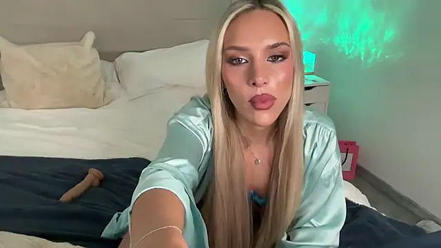 Naughtyblondex online show from 3, 6, 2026