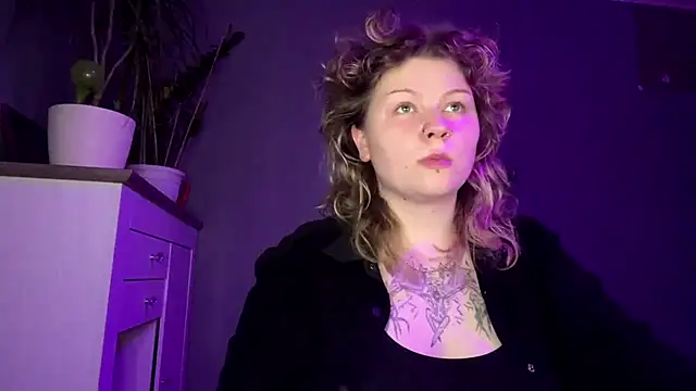 YoungAlina online show from 25, 6, 2026
