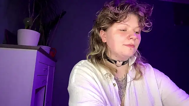 YoungAlina online show from 6, 7, 2026
