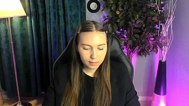 Snapshot of OliviaLang chatting on 24, 3, 2026 OliviaLang online show from 24, 3, 2026