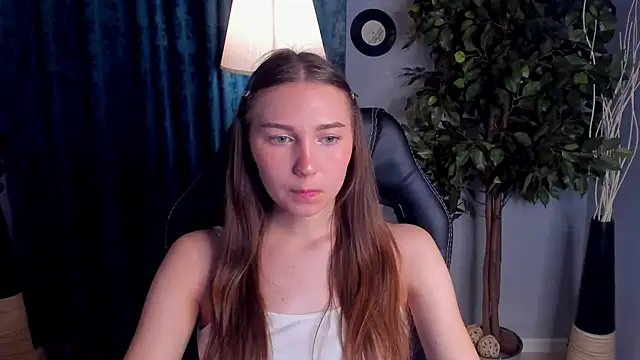 Snapshot of OliviaLang chatting on 3, 4, 2026 OliviaLang online show from 3, 4, 2026