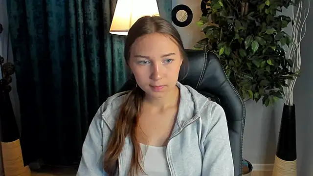 Snapshot of OliviaLang chatting on 14, 5, 2026 OliviaLang online show from 14, 5, 2026