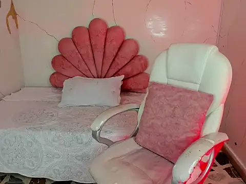 GabyOwenss online show from 28, 3, 2026