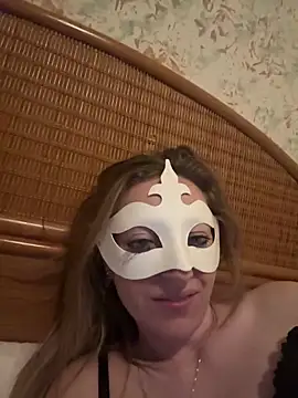 AdamoedEva online show from 5, 4, 2026