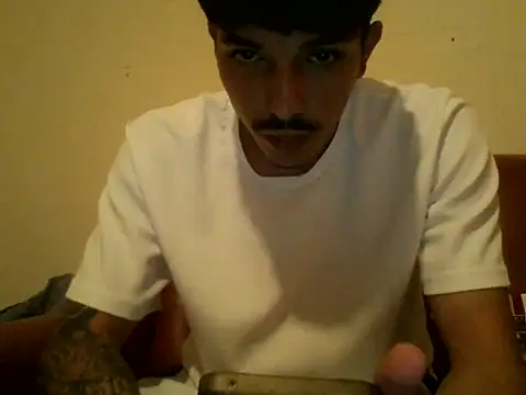 Snapshot of danbig01 chatting on 21, 5, 2026 danbig01 online show from 21, 5, 2026