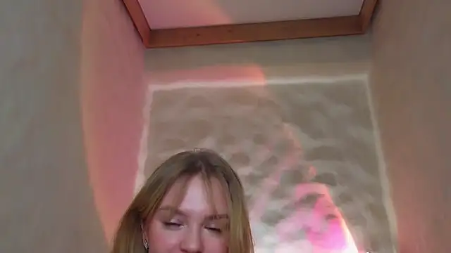 cyberl0ve  online show from 21, 3, 2026