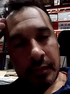 Ezehombre online show from 10, 3, 2026