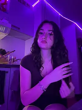 Claraaaaa06 online show from 3, 3, 2026