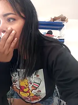 Babyfull lips online show from 18, 3, 2026