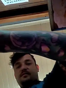 Snapshot of vikingo3333 chatting on 4, 3, 2026 vikingo3333 online show from 4, 3, 2026