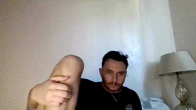 Snapshot of TallHungandCloudy69 chatting on 11, 3, 2026 TallHungandCloudy69 online show from 11, 3, 2026