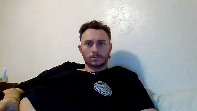 Snapshot of TallHungandCloudy69 chatting on 12, 3, 2026 TallHungandCloudy69 online show from 12, 3, 2026
