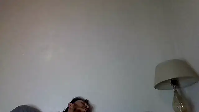 Snapshot of TallHungandCloudy69 chatting on 2, 4, 2026 TallHungandCloudy69 online show from 2, 4, 2026