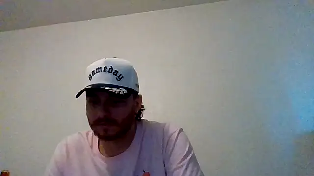 Snapshot of TallHungandCloudy69 chatting on 7, 4, 2026 TallHungandCloudy69 online show from 7, 4, 2026