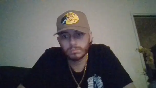 Snapshot of TallHungandCloudy69 chatting on 15, 4, 2026 TallHungandCloudy69 online show from 15, 4, 2026