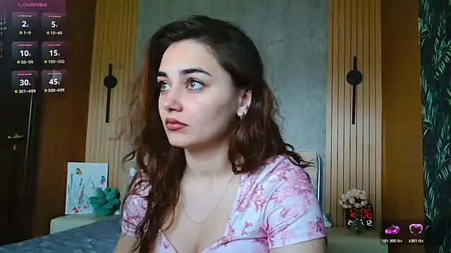 Snapshot of KatarinaHeaven chatting on 12, 5, 2026 KatarinaHeaven online show from 12, 5, 2026