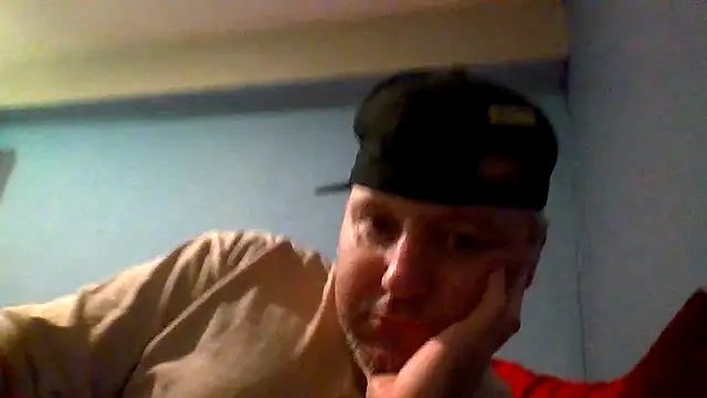 yoursextoy83 online show from 10, 3, 2026