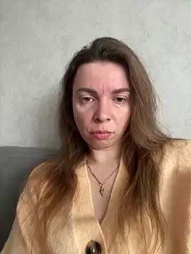 Luna2547 online show from 9, 4, 2026