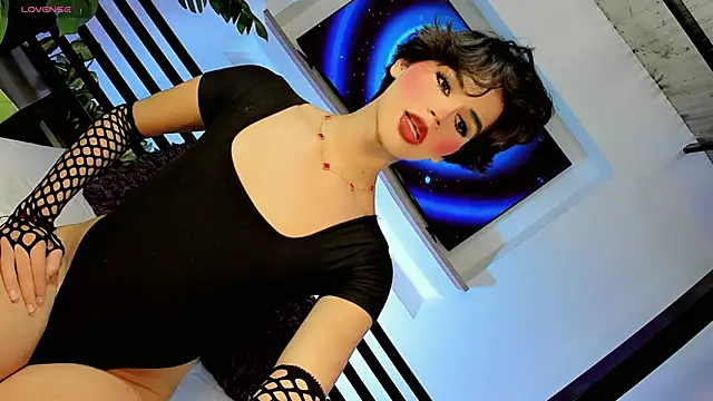 Snapshot of Valentiina_Foxx chatting on 5, 6, 2026 Valentiina Foxx online show from 5, 6, 2026