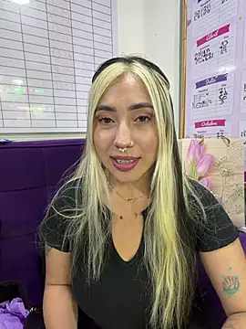 Snapshot of ManuelaVeeleez chatting on 13, 6, 2026 ManuelaVeeleez online show from 13, 6, 2026