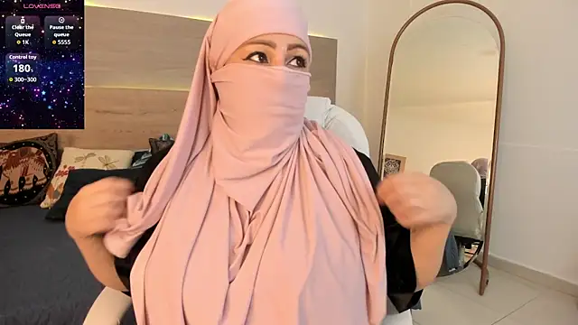 Snapshot of _Azahaaraa_ chatting on 3, 3, 2026 Azahaaraa online show from 3, 3, 2026