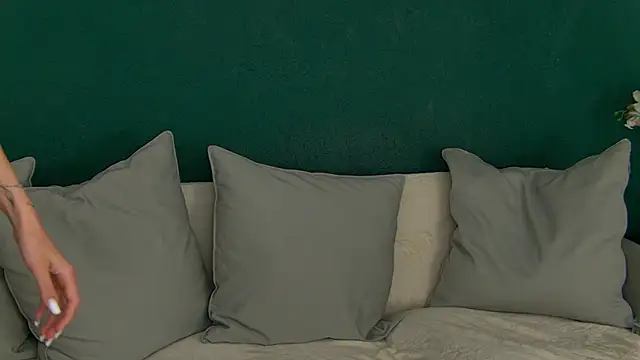 SkinnyNatty online show from 29, 3, 2026