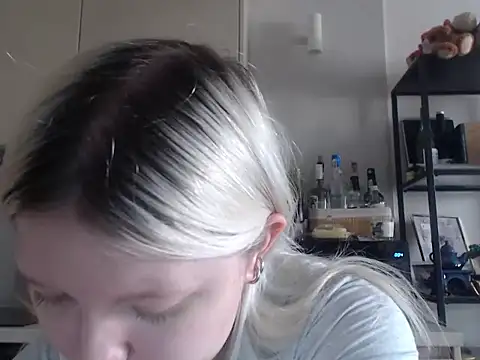 Snapshot of LenaSecret19 chatting on 19, 6, 2026 LenaSecret19 online show from 19, 6, 2026