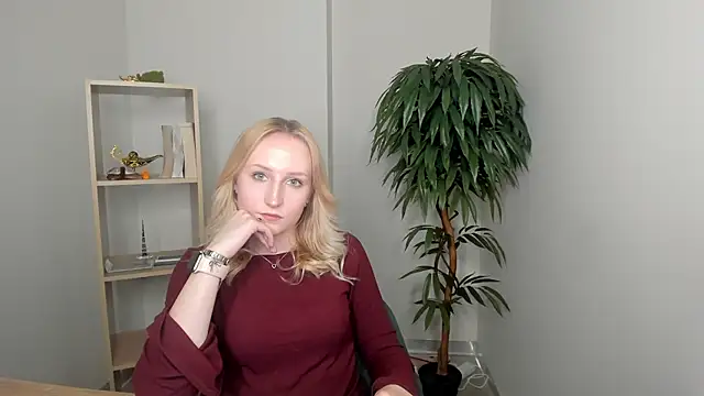 CatarinaGulla online show from 4, 3, 2026