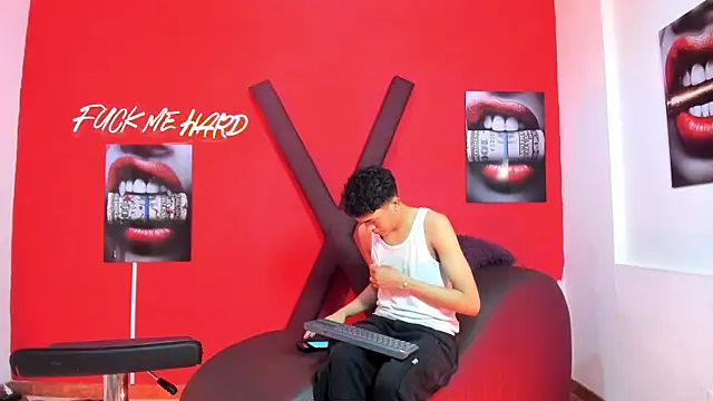 SKYN MAN online show from 10, 4, 2026